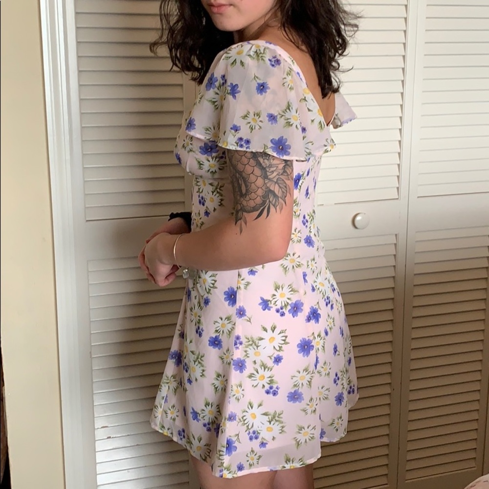 Forever 21 NWOT Floral Dress